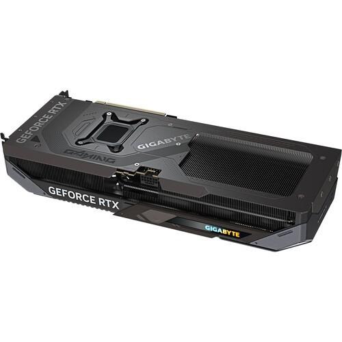 GIGABYTE GeForce RTX 5070 GAMING OC 12GB GDDR7 - Image 4